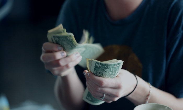 Pros and Cons of Viatical Settlements