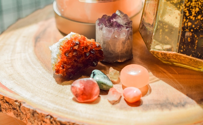Crystal Healing - Wellness Trends