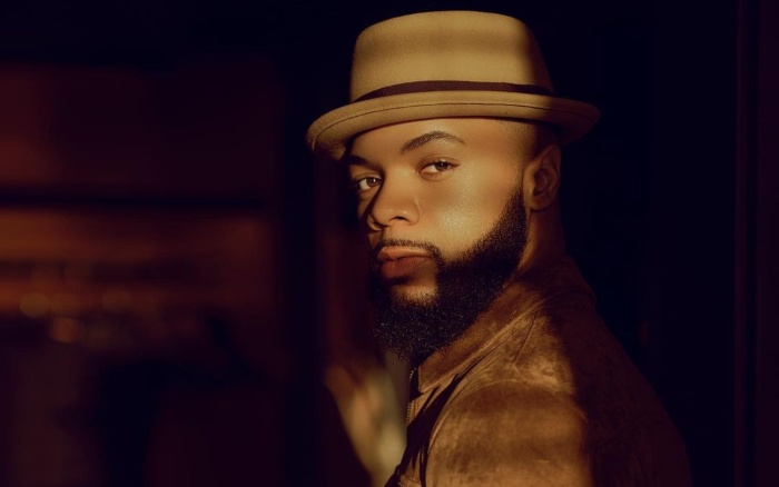 Singer J.Howell