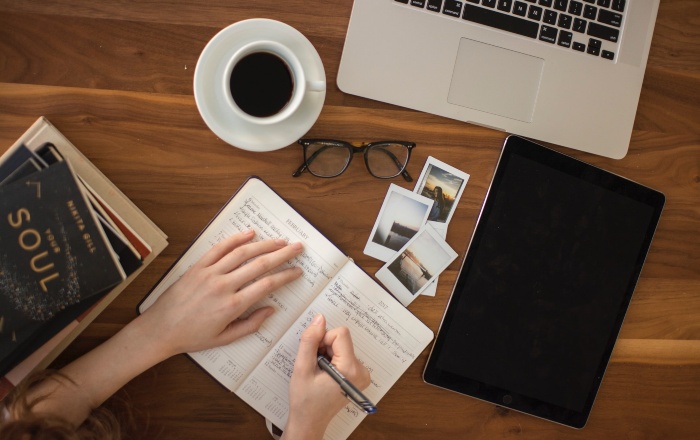 how to write an introduction of your essay