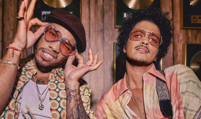 Silk Sonic Withdraws From "Grammy" Considerations