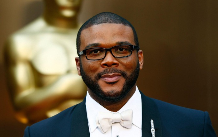 Tyler Perry donates