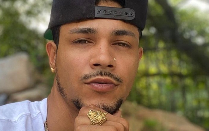 Dustin Michael reveals relationship with transwoman