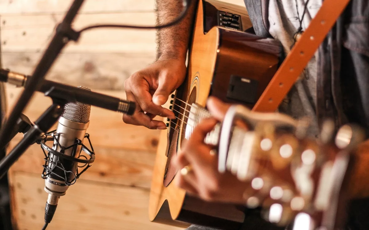 Anatomy of an Acoustic Guitar