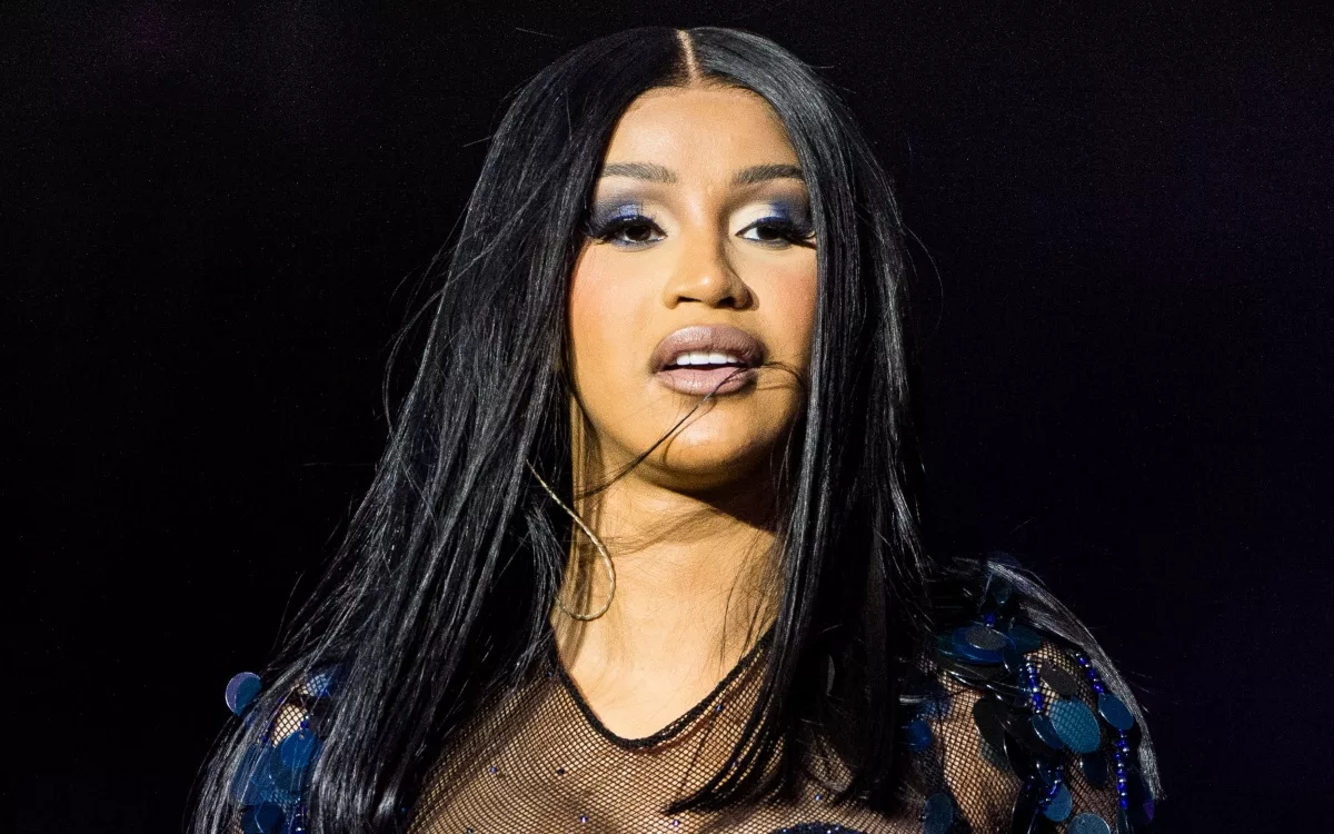 Cardi B aliens