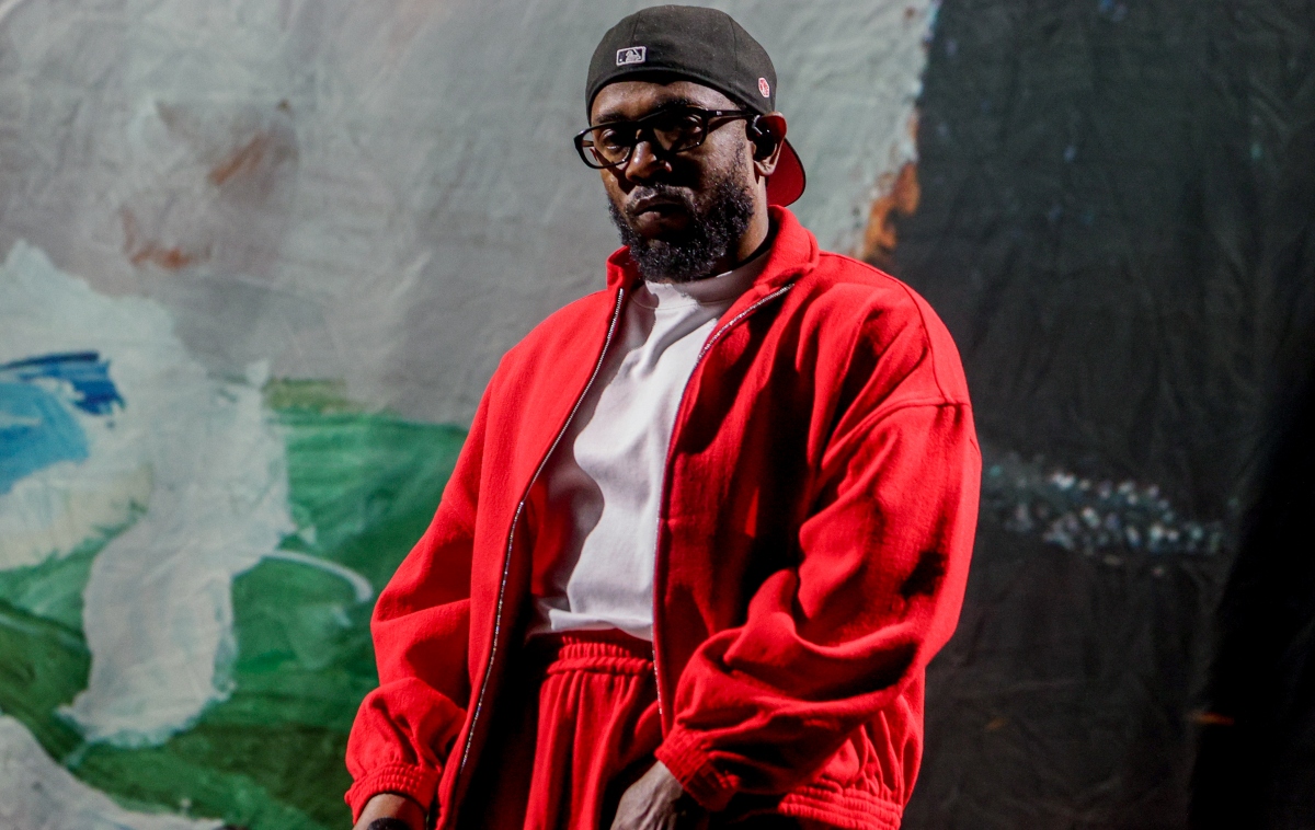 Kuba Szmajkowski uses blackface