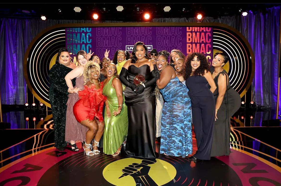 Lizzo accepts Humantarian award