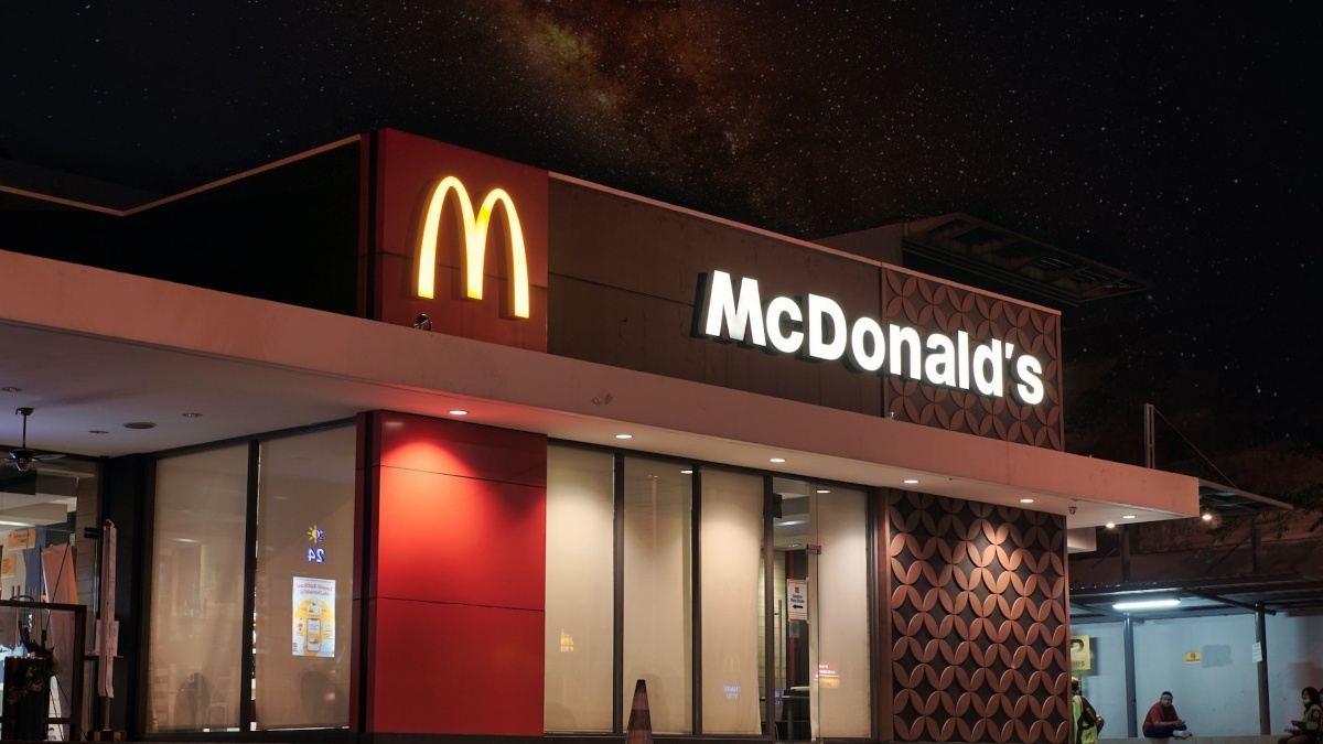 National Cheeseburger Day