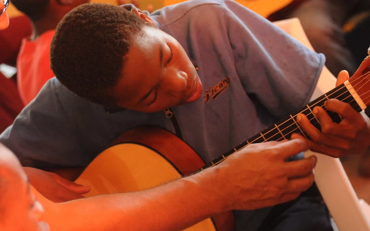 Reasons to Learn Acoustic Guitar