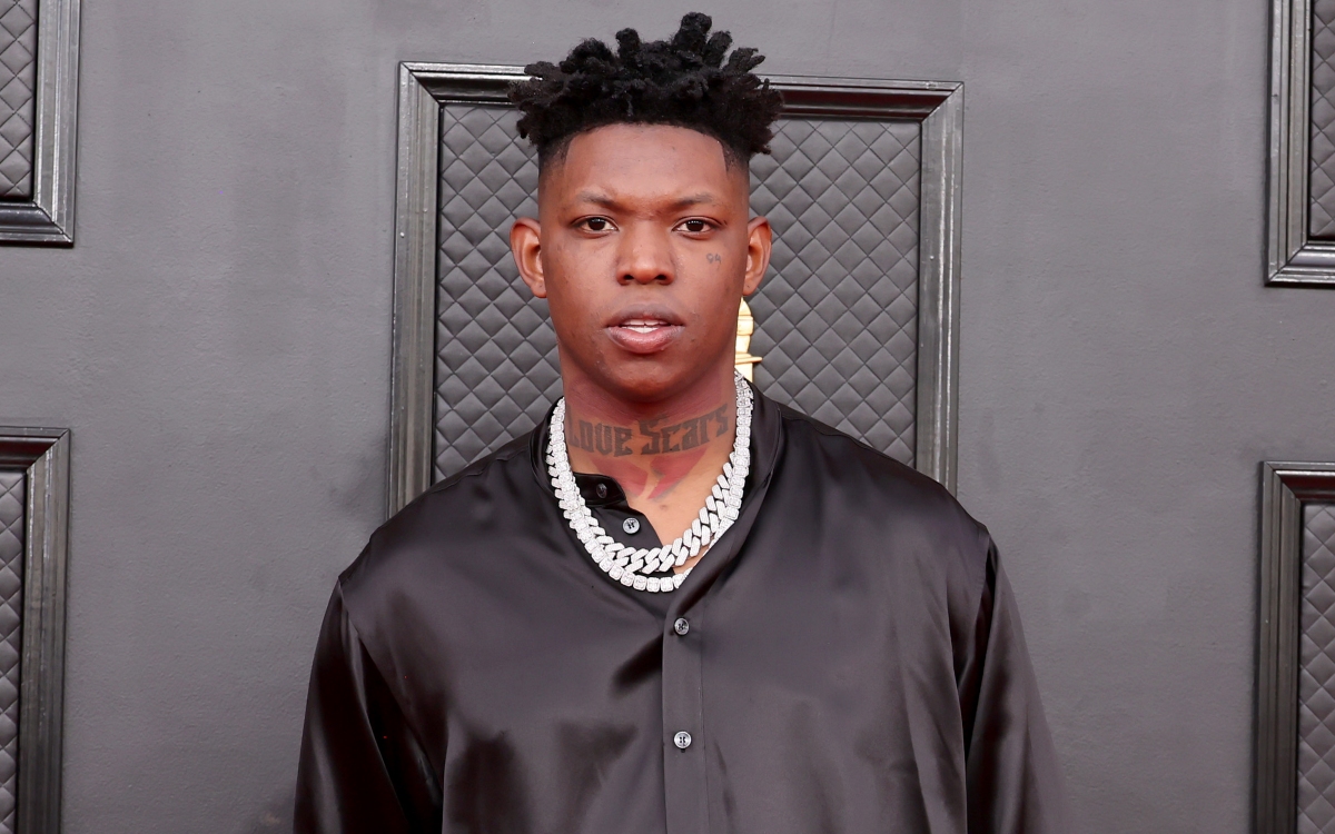 Yung Bleu apologizes to wife