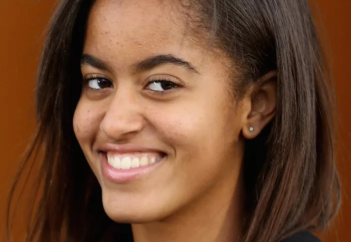 Malia Obama smoking